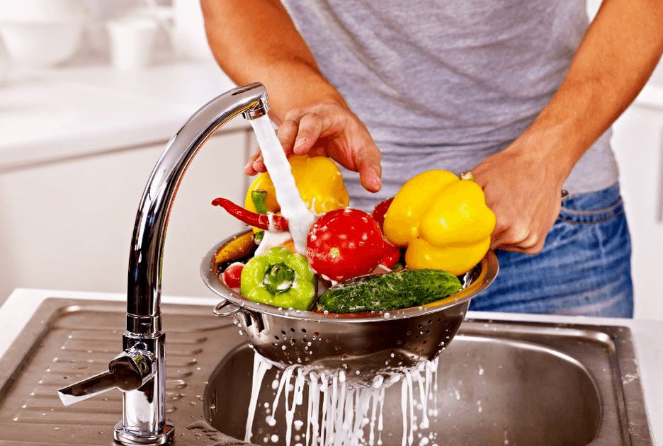 Πλύνετε τα λαχανικά για να αποφύγετε τη μόλυνση από σκουλήκια